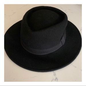 WIDE BRIM FEDORA HAT